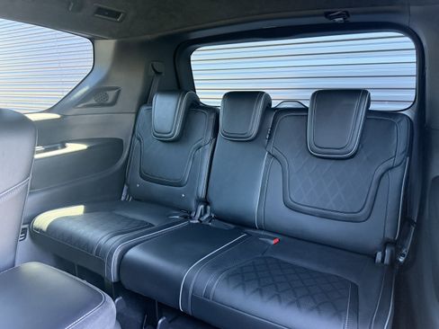 Used 2026 INFINITI QX80 Autograph w/ Premium Cargo Package AWD/4WD image 10