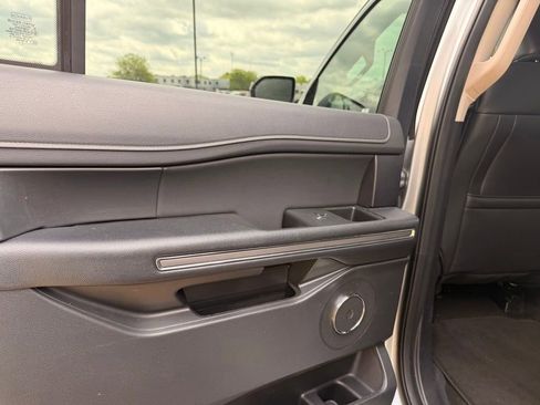 Used 2024 Ford Expedition Max XLT AWD/4WD image 19