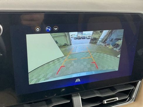 New 2025 Chevrolet Equinox ACTIV image 23