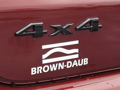 Certified 2022 Jeep Compass Latitude image 30