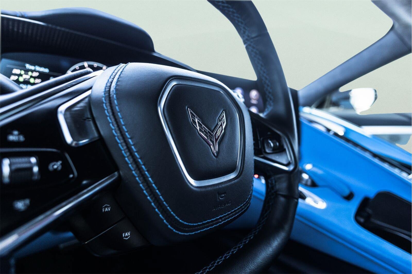 Used 2023 Chevrolet Corvette Stingray Premium Cpe w/ Z51 Performance Package RWD image 24