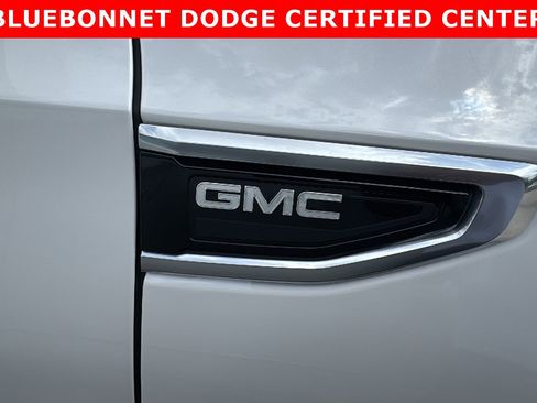 Used 2022 GMC Yukon Denali AWD/4WD image 9