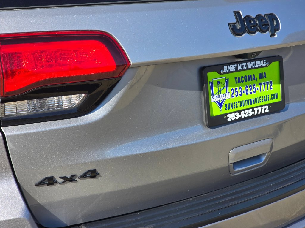 Used 2019 Jeep Grand Cherokee Altitude AWD/4WD image 15