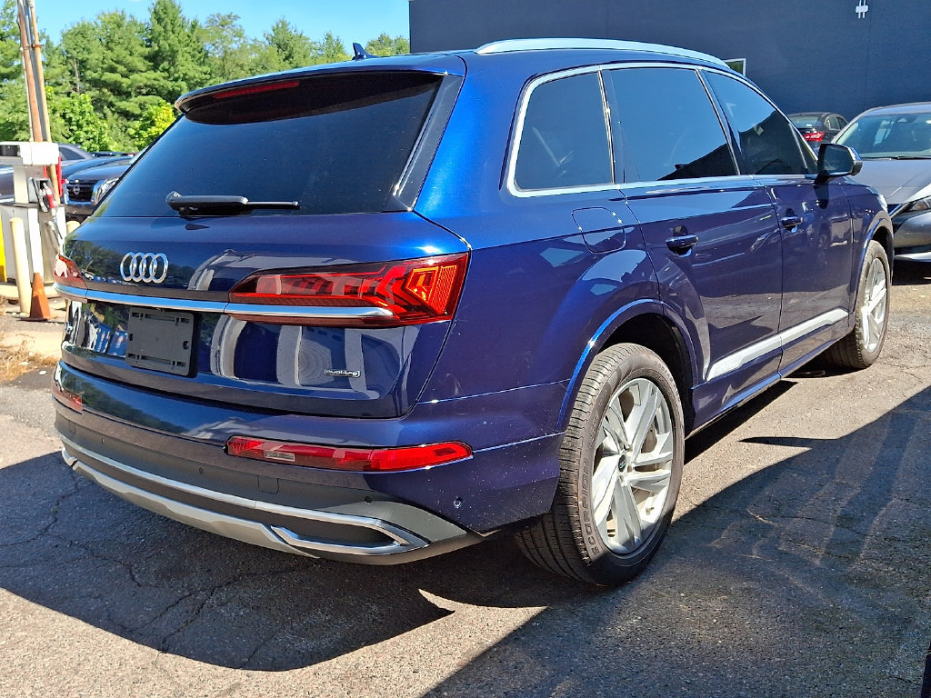 Used 2022 Audi Q7 3.0T Premium Plus w/ Premium Plus Package AWD/4WD image 5