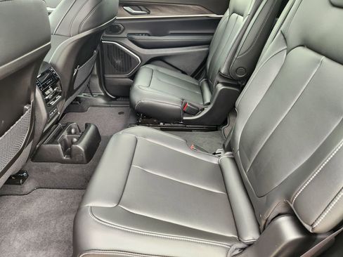 New 2026 Jeep Grand Cherokee L Limited AWD/4WD image 23