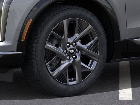 New 2025 Cadillac Optiq Luxury 1 AWD/4WD image 9