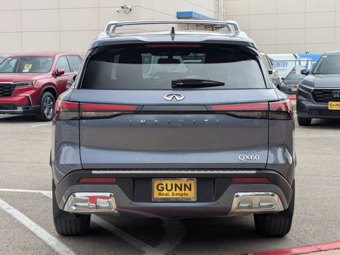 Used 2022 INFINITI QX60 Sensory w/ Cargo Package image 5