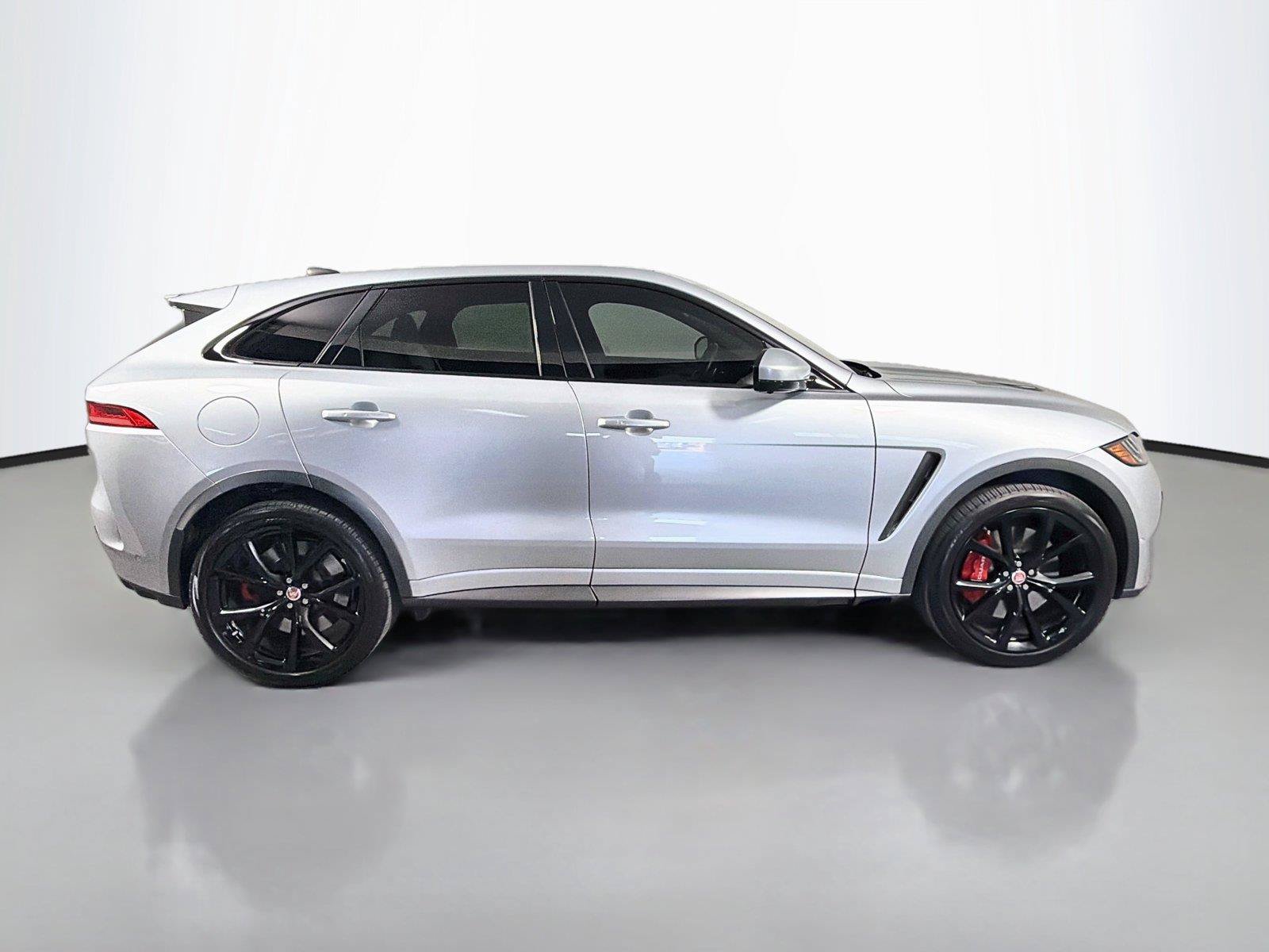 Used 2020 Jaguar F-PACE SVR AWD/4WD image 4
