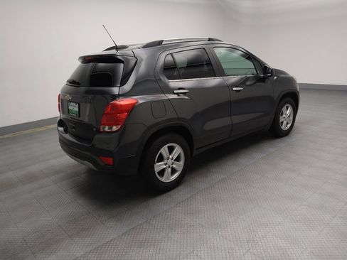 Used 2019 Chevrolet Trax LT w/ LT Convenience Package image 10