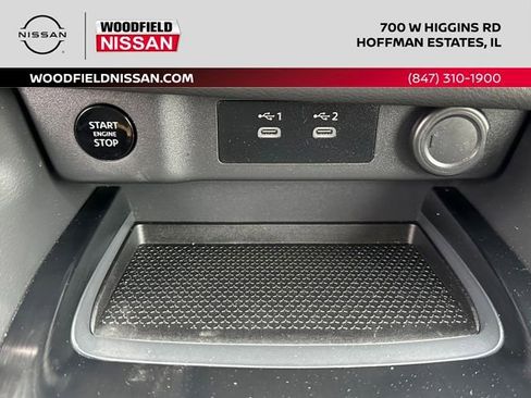 Certified 2025 Nissan Rogue SV image 34