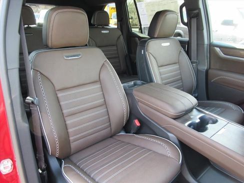 New 2026 GMC Acadia Denali Ultimate FWD image 8