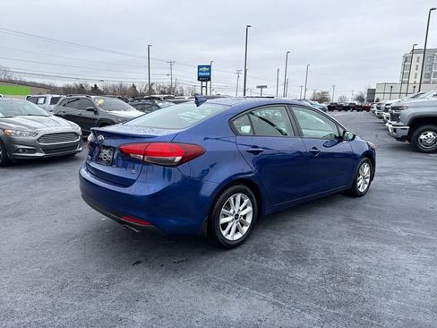 Used 2017 Kia Forte S FWD image 3