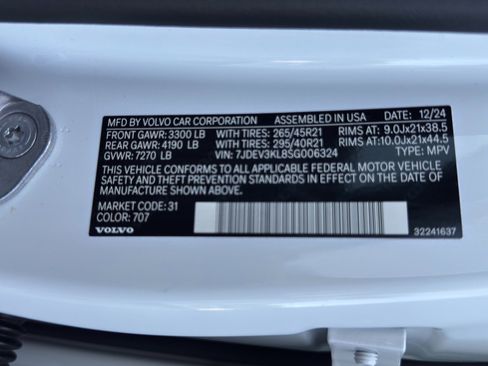 Used 2025 Volvo EX90 Ultra image 46