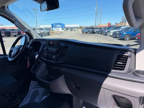 Used 2024 Ford Transit 250 Low Roof AWD w/ Exterior Upgrade Package image 43