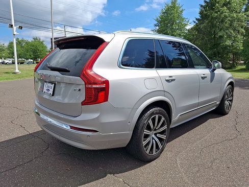 Used 2023 Volvo XC90 B5 Plus AWD/4WD image 9