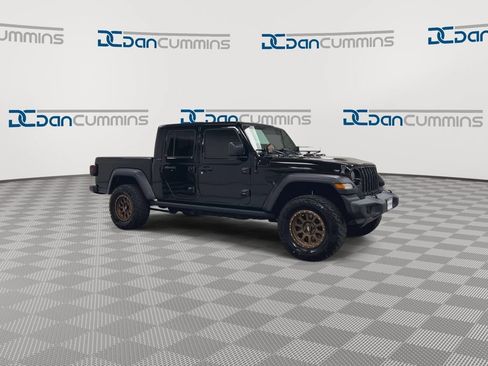 Used 2021 Jeep Gladiator Sport w/ Auxiliary Switch Group AWD/4WD image 2