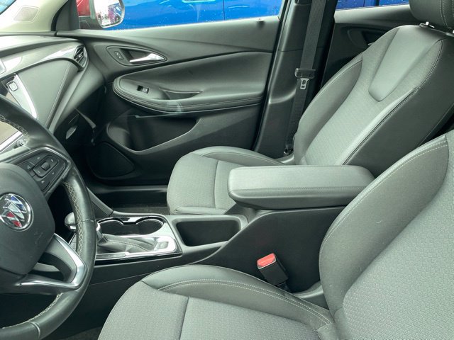 Used 2023 Buick Encore GX Select w/ Sport Touring Package FWD image 7