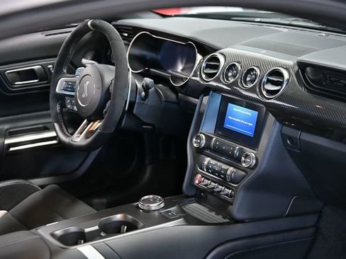 Used 2020 Ford Mustang Shelby GT500 w/ Carbon Fibre Track Pack image 34