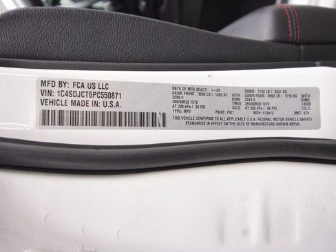 Certified 2023 Dodge Durango R/T image 33