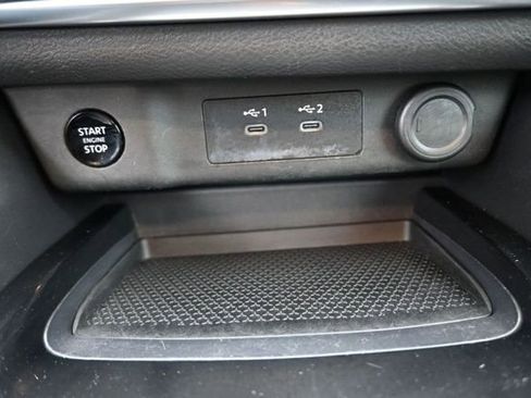 Used 2024 Nissan Rogue S AWD/4WD image 9