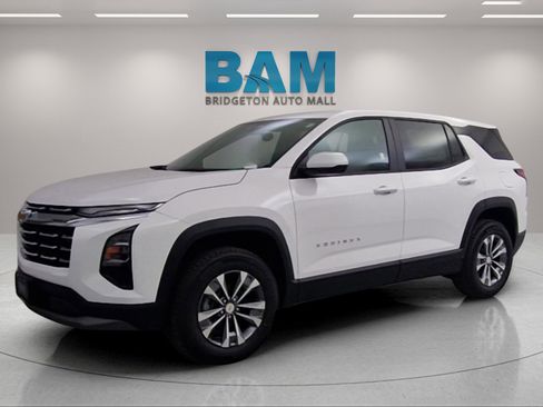 New 2026 Chevrolet Equinox LT w/ LPO, Floor Liner Package image 3