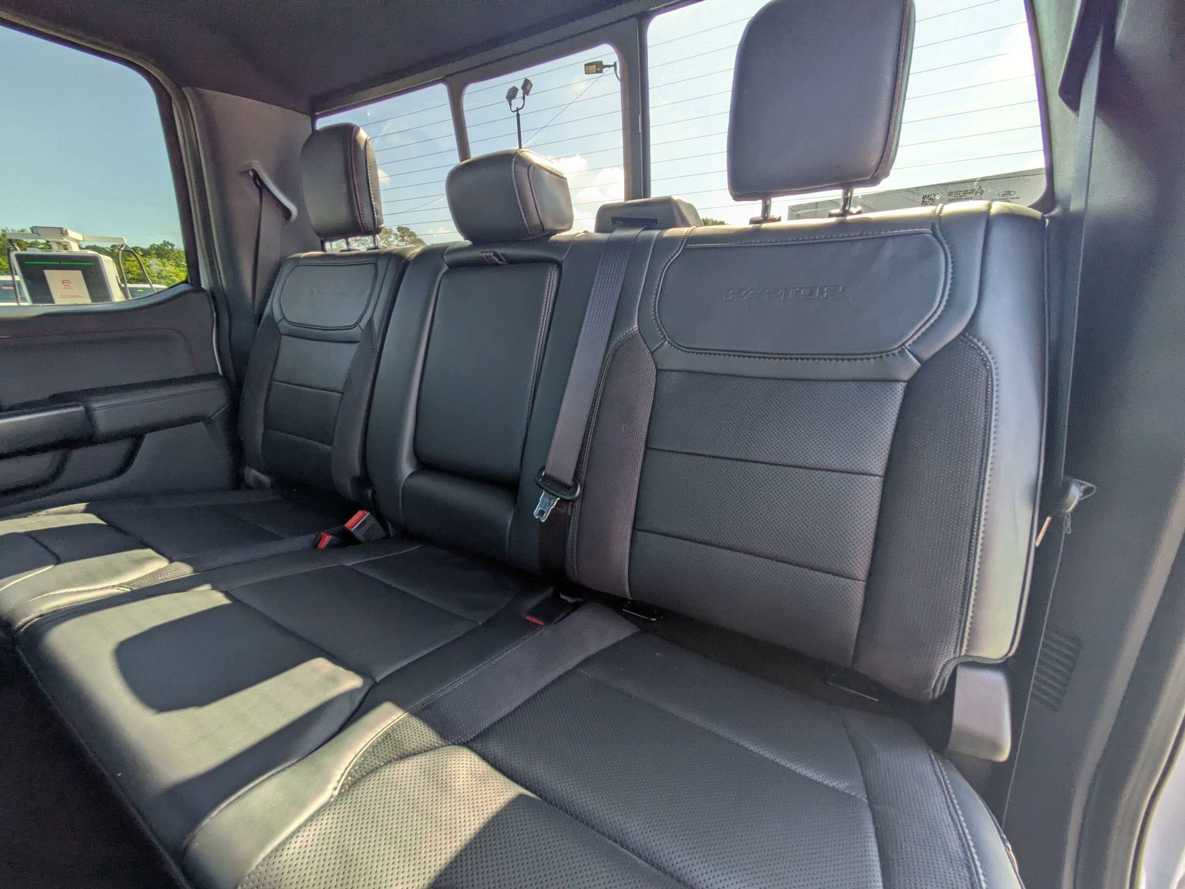 Used 2025 Ford F150 Raptor AWD/4WD image 13