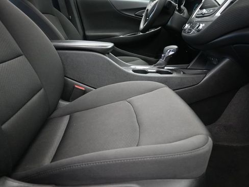 Used 2024 Chevrolet Malibu LT FWD image 25