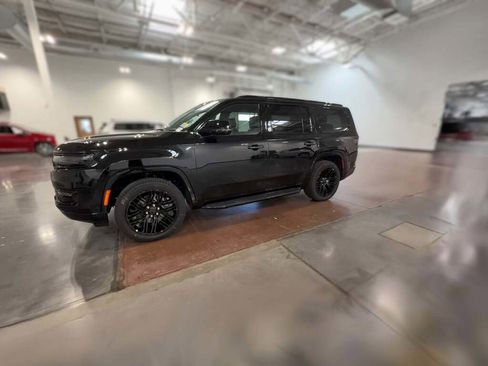 New 2025 Jeep Wagoneer Series II image 5