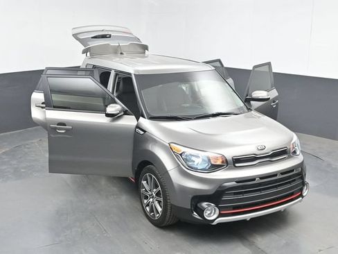 Used 2019 Kia Soul ! FWD image 47