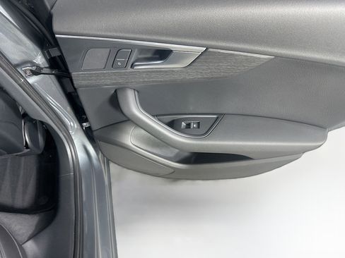 Used 2017 Audi A4 2.0T Premium w/ Convenience Package image 28