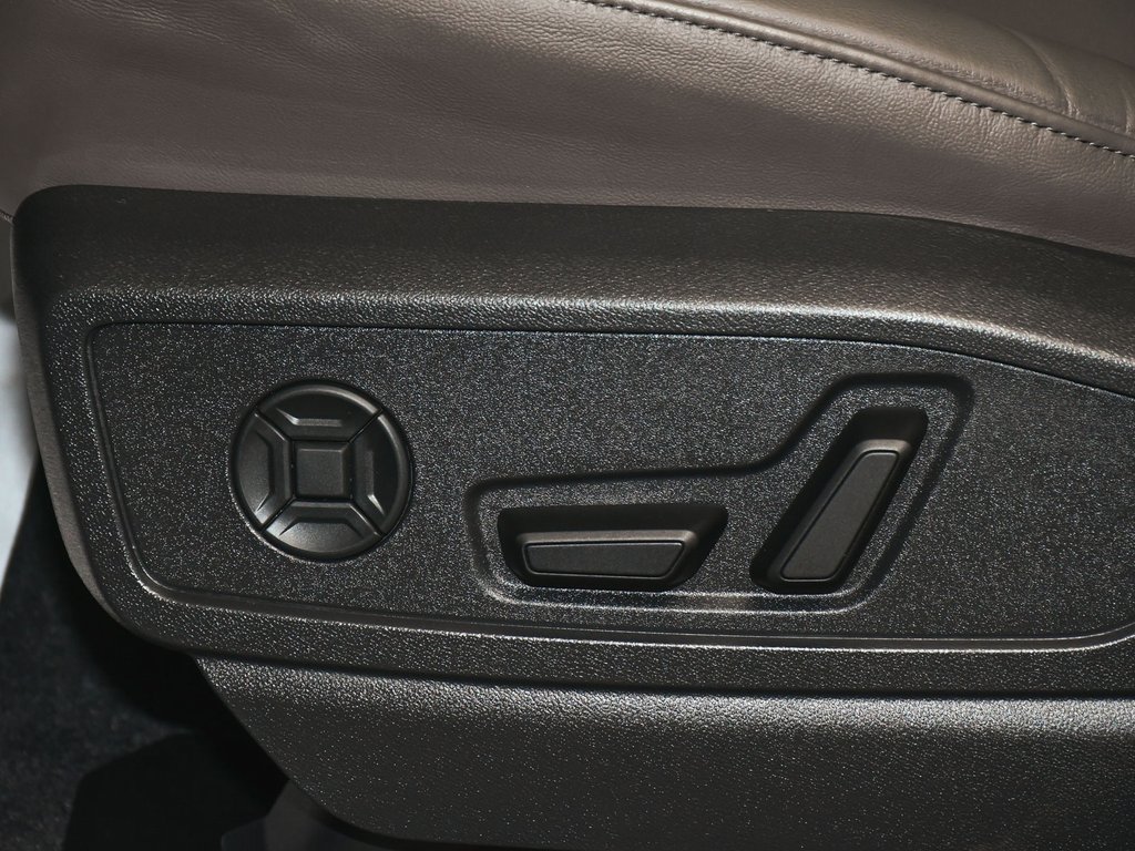 Used 2025 Audi Q5 Premium Plus w/ Premium Plus AWD/4WD image 52
