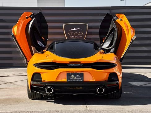 Used 2023 McLaren GT image 23