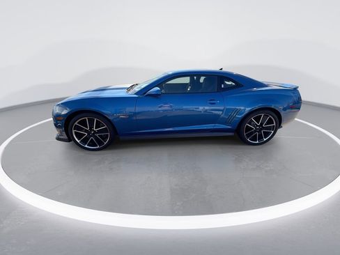 Used 2013 Chevrolet Camaro SS w/ Hot Wheels Special Edition RWD image 5