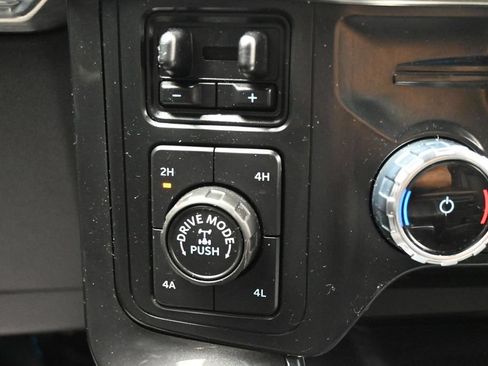 Used 2022 Ford F150 Lariat w/ Equipment Group 502A High AWD/4WD image 21