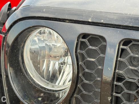 Used 2021 Jeep Gladiator Sport AWD/4WD image 21