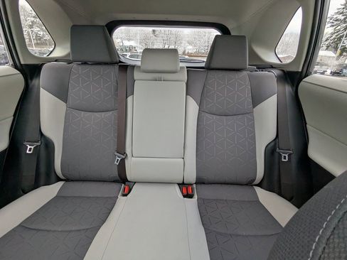 Used 2023 Toyota RAV4 XLE image 18