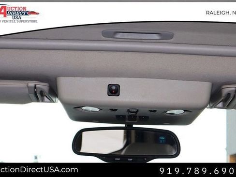 Used 2003 HUMMER H2 w/ Preferred Equipment Group image 30