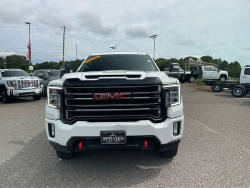 Used 2022 GMC Sierra 2500 AT4 AWD/4WD image 3