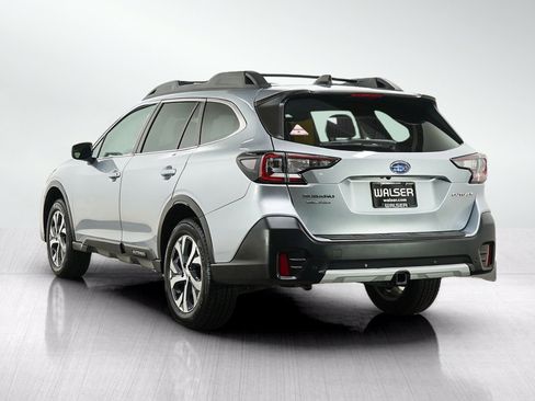 Used 2022 Subaru Outback Limited AWD/4WD image 3
