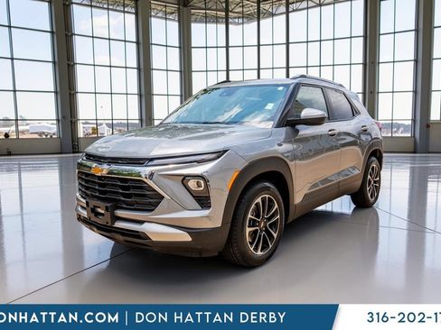 Used 2024 Chevrolet TrailBlazer LT w/ Convenience Package FWD image 29