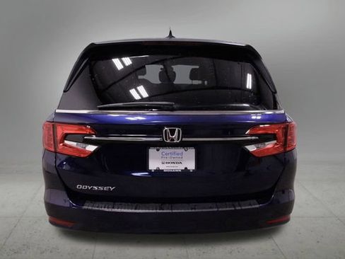 Certified 2024 Honda Odyssey EX image 5