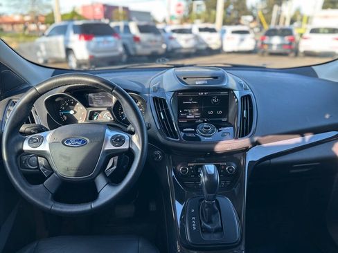 Used 2014 Ford Escape Titanium w/ Equipment Group 401A AWD/4WD image 20
