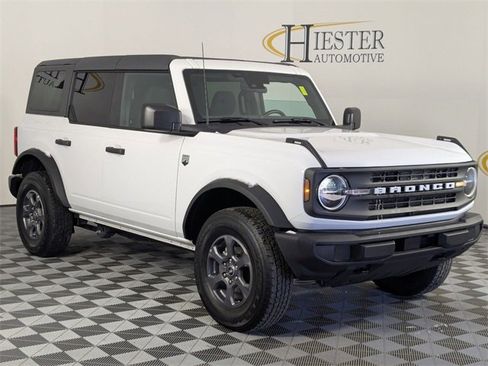 Used 2025 Ford Bronco Big Bend image 2