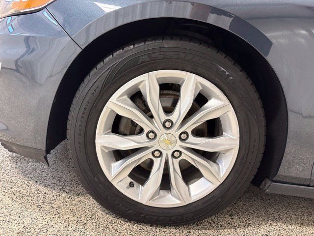 Used 2020 Chevrolet Malibu LT FWD image 33