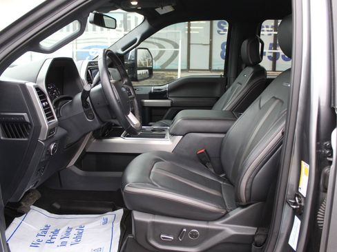 Used 2022 Ford F250 Platinum w/ FX4 Off-Road Package image 24