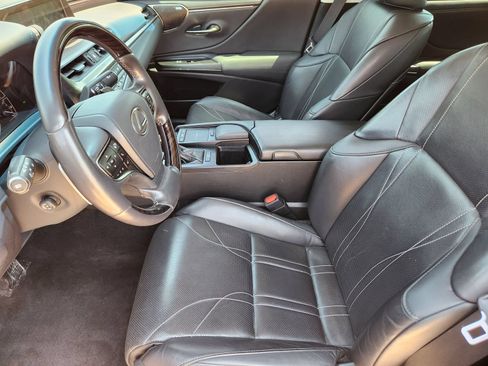Used 2021 Lexus ES 350 Ultra Luxury w/ Accessory Package 2 FWD image 21