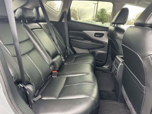 Used 2023 Nissan Murano SV w/ SV Midnight Edition Package image 11