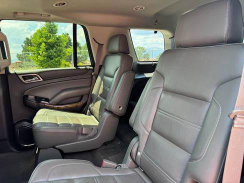 Used 2015 GMC Yukon Denali w/ Premium Package AWD/4WD image 8