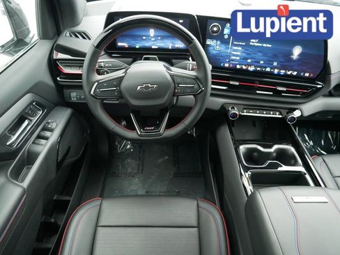 Used 2024 Chevrolet Silverado EV RST image 17