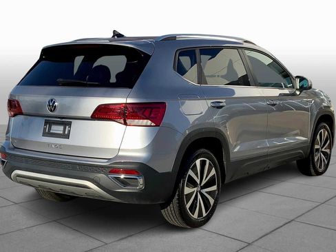 Used 2024 Volkswagen Taos SE image 12